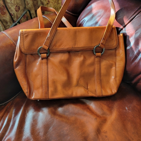Vintage BCBG PARIS Tan Leather handbag medium ized - Picture 6 of 14